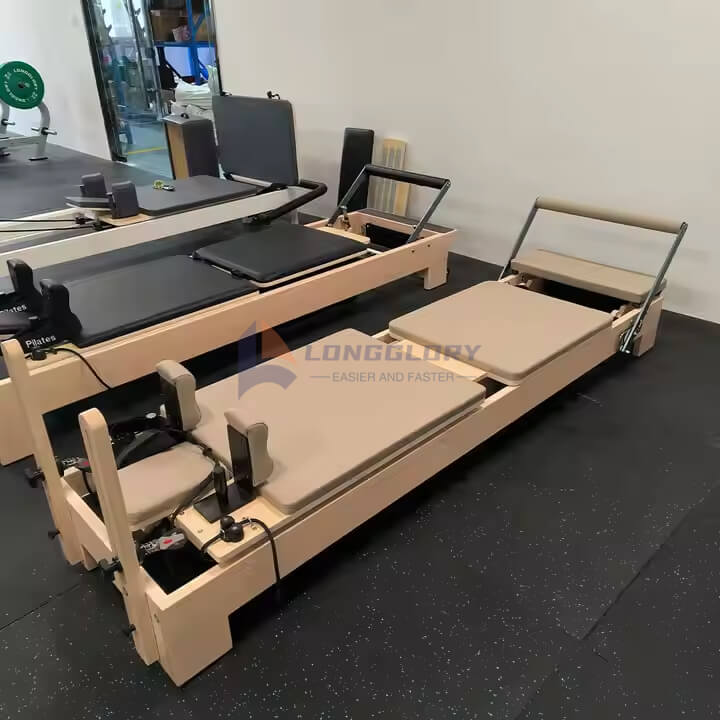 Klassinen vaahterapuun pilates -uudistajakone
