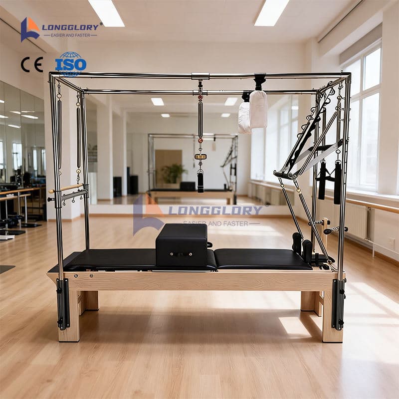 Joogaharjoitus Pilates Cadillac Reformer